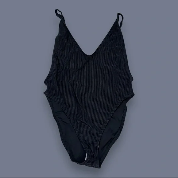 NWOT NASTY GAL Ribbed Open Back Black One Piece Swimsuit. Size Small 🏝️ - Picture 3 of 10